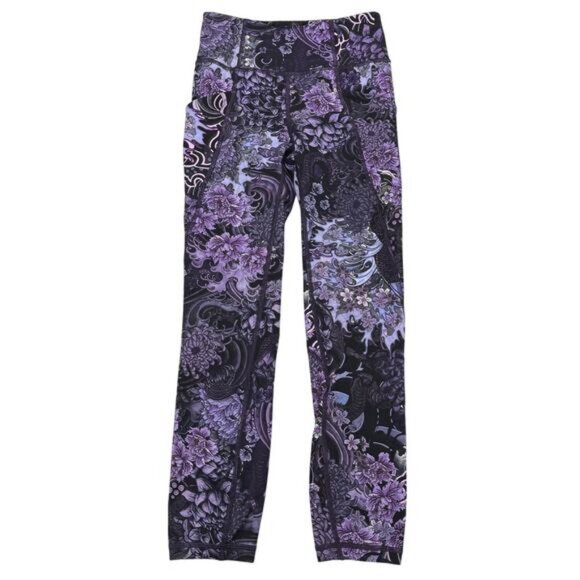 Lululemon Time To Sweat Crop Luxtreme 23" In Memoir Multi Purple Size 2 - Picture 3 of 7